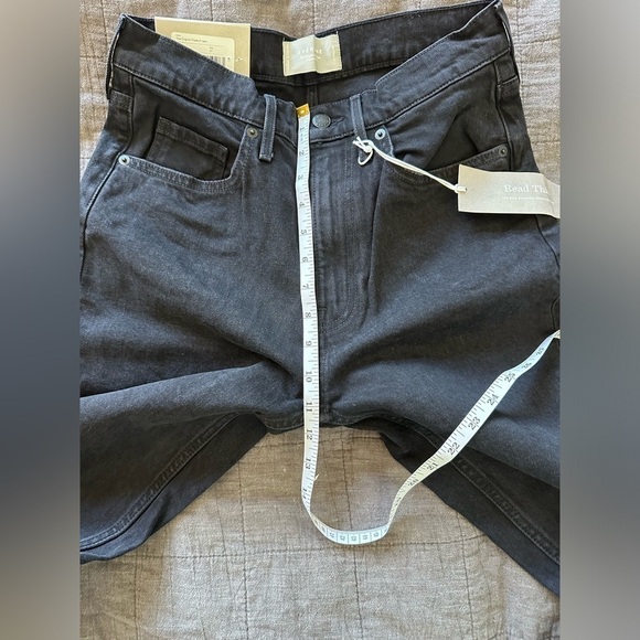 Everlane | The Original Cheeky® Jean - Picture 11 of 12